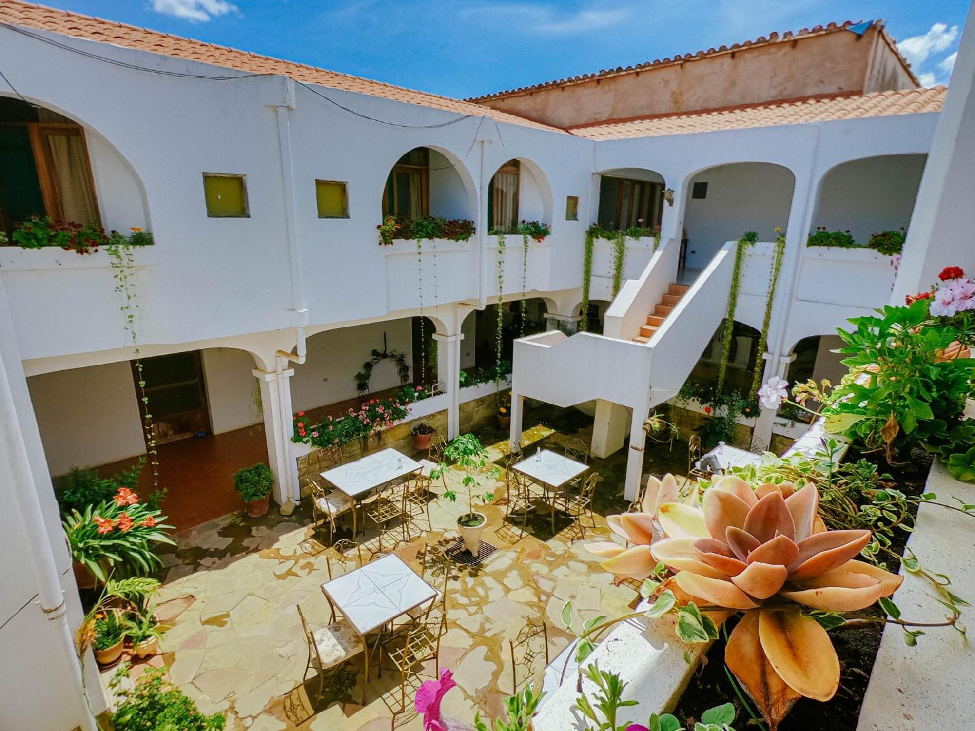 سامايباتا Hotel Casablanca المظهر الخارجي الصورة